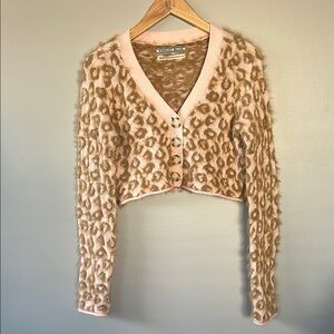 Kimchi Blue Urban Outfitters Moe Cropped Cardigan Leopard Print Fuzzy Cozy Sz XS